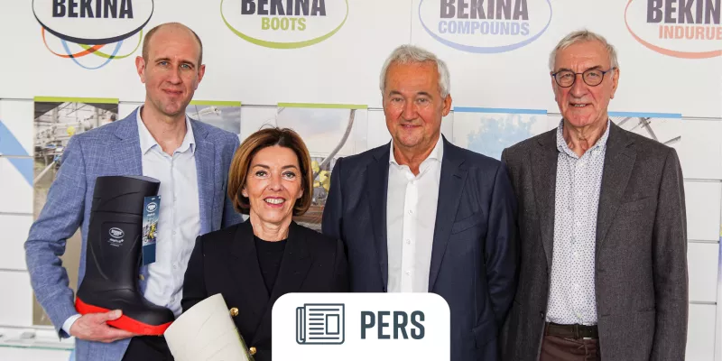 Thomas Vanderbeke (CEO Bekina), Carina Van Cauter (Provincie Gouverneur), Philippe Willequet ( Burgemeester Kluisbergen), George Vanderbeke (Voormalige CEO Bekina)